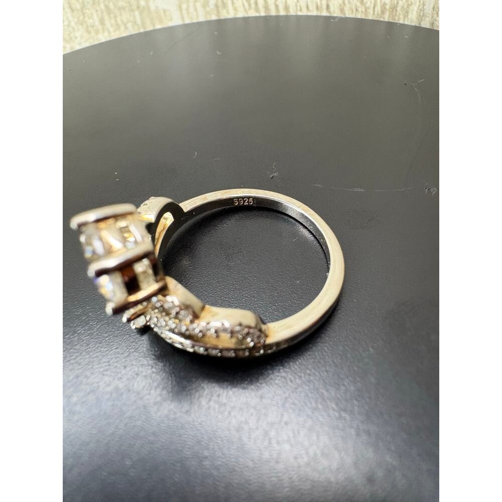 NEW 1ct Moissanite Crown Ring - 925 Sterling Silver, Sz 7 - Picture 5 of 8